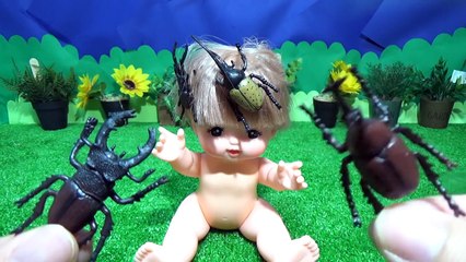 メルちゃん アンパンマン どんな虫が出るかな？昆虫と恐竜がくっつくイタズラ★おもちゃ キッズ anpanman animation もぐりん だだんだん ガラピコぷー ムームー