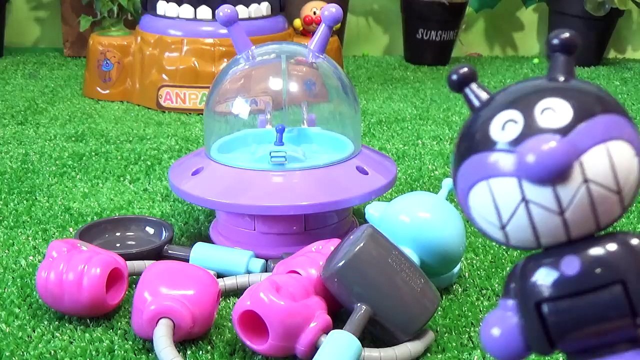 アンパンマン 海賊船で宝探し★バイキンUFO だだんだん もぐりんでバイキンマンがイタズラ！海賊になりきりごっこ遊び ディズニーラジコン おもちゃ寸劇