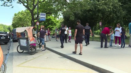 A Paris, la zizanie du business des vélos-taxis