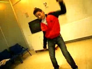 Nadir le Tecktonik Killer!!