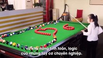Nữ cơ thủ nhí trổ tài chơi bida tuyệt vời