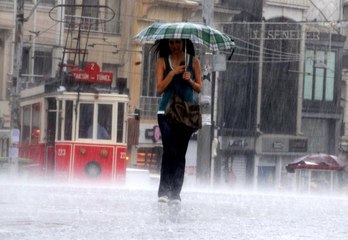 Meteoroloji'den İstanbullulara Müjde! Yağışlar Geliyor, Sıcaklıklar Düşecek
