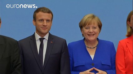 Başbakan Merkel ve Macron daha fazla işbirliği sözü verdi
