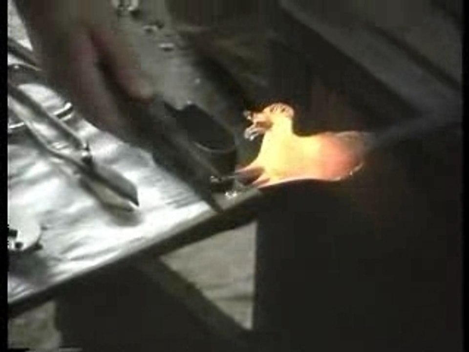 insolite: souffleur de verre