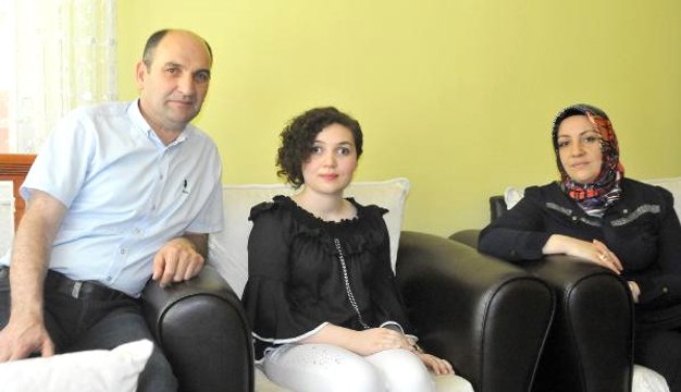 Görme Engelli Fulya, Lys'de 5 Puan Türünde Türkiye Birincisi Oldu