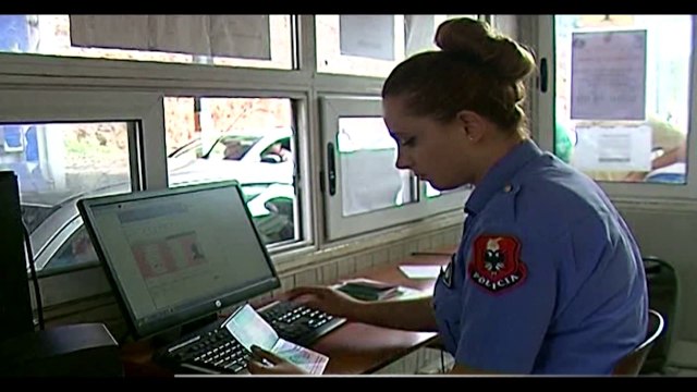 TE PREMTEN BLLOKOHET 4 ORE KAPSHTICA NGA PALA GREKE PASI INAGUROHET AUTOSTRADA E KOSTURIT LAJM