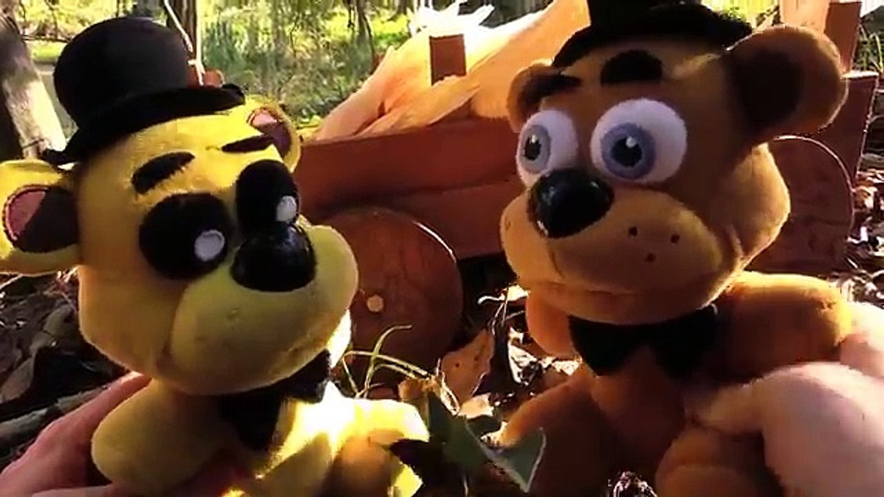 FNAF plush Minecraft 12 - Building a garden