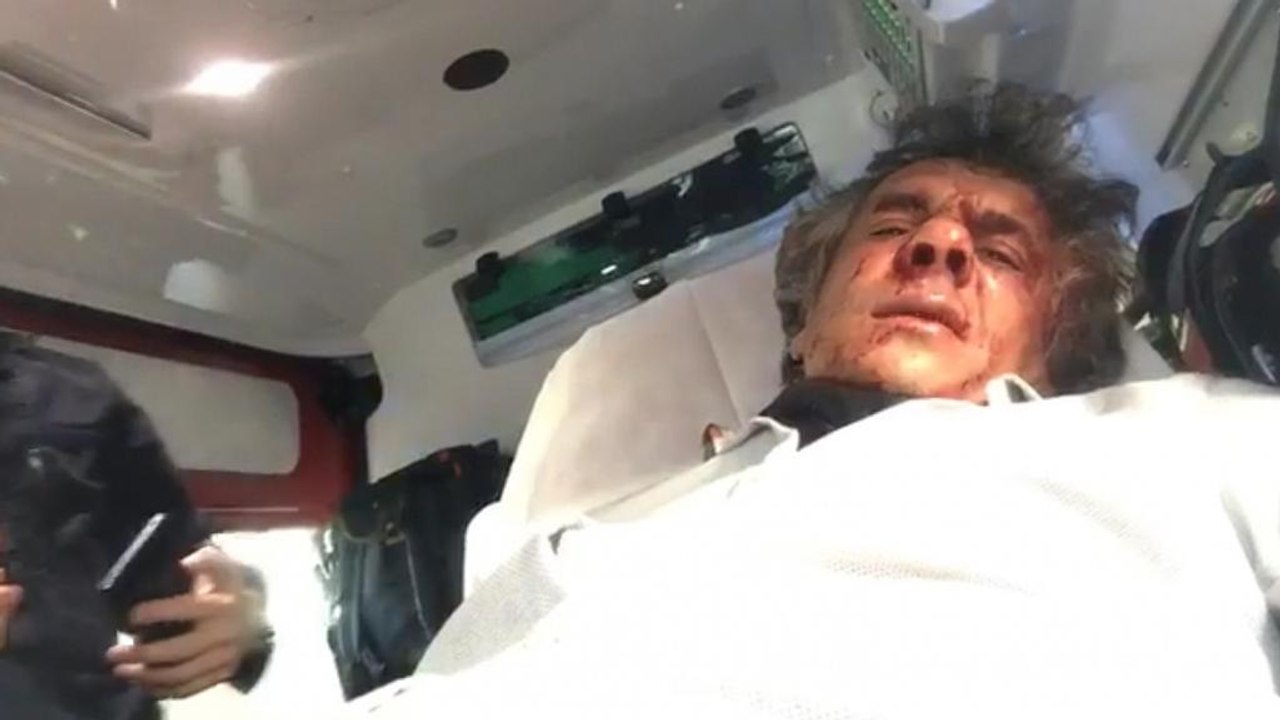 الناشط رشيد نكاز يتعرض للضرب من طرف نجل الرئيس السابق للبرلمان الجزائري