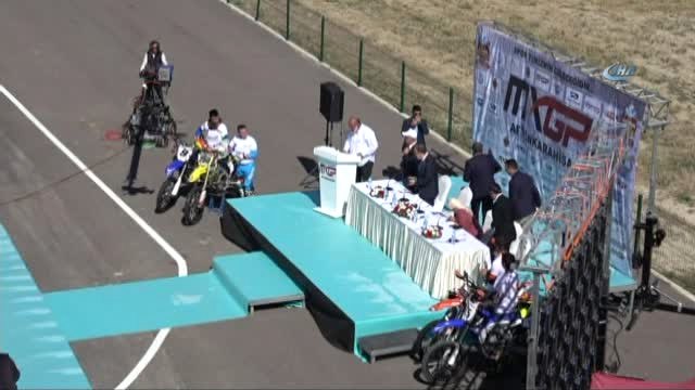 Bakan Eroğlu, Dünya Motokros Şampiyonası Tanıtım Toplantısına İştirak Etti