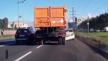 Conductores estúpidos = accidentes estúpidos (y peligrosos)