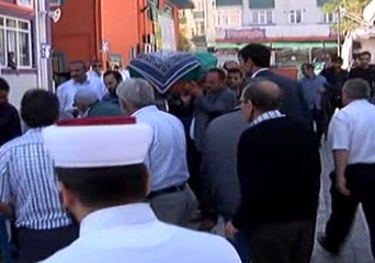 Fransa'da Yangında Ölen Türk Kızı Son Yolculuğuna Uğurlandı