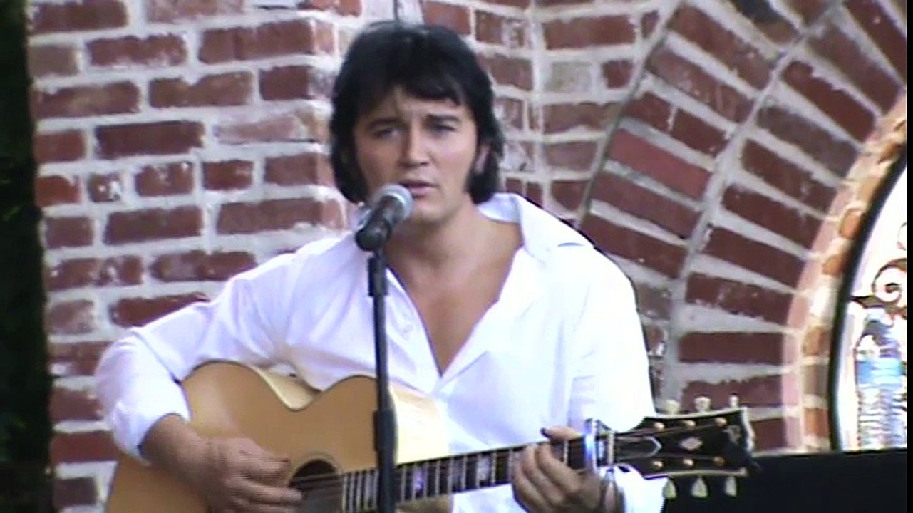 Ben Portsmouth sings 'How The Web Was Woven' Elvis Week 2013