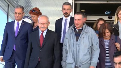 Kılıçdaroğlu, Asker Oğluna Sarılarak Sivas'tan Ayrıldı
