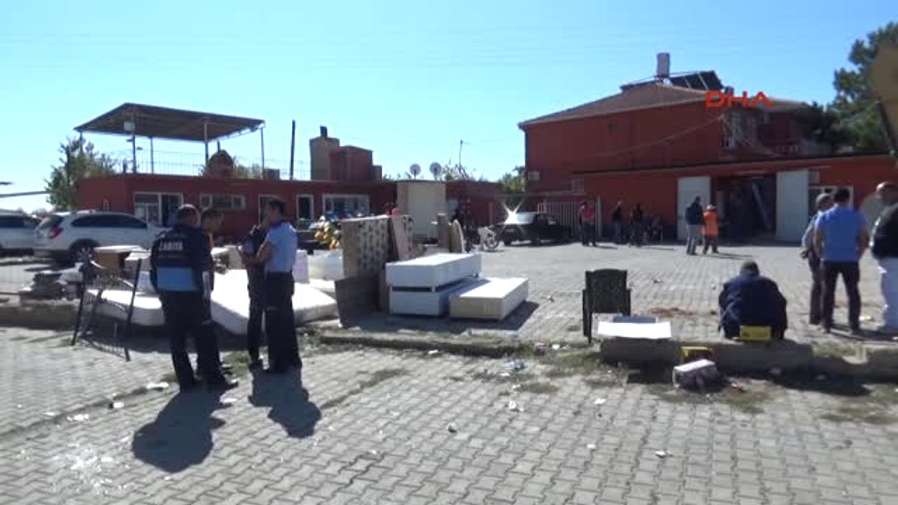 Konya Akşehir�de Genelev Depreme Dayanıklı Olmadığı İçin Yıkıldı