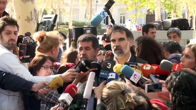Les séparatistes catalans jugés pour sédition restent libres