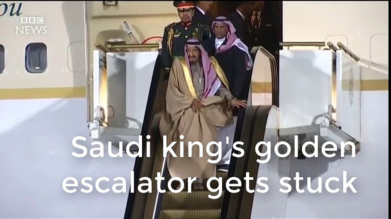 Saudi king's golden escalator gets stuck