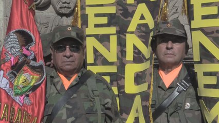 Soldados bolivianos que derrotaron al Che Guevara homenajean a sus caídos