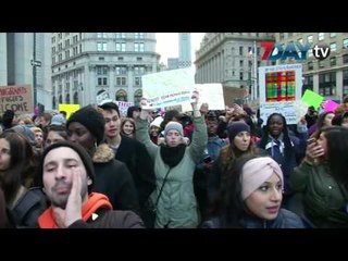 ထရမ့္ရဲ႕ ျပည္ဝင္ခြင့္ ပိတ္ပင္မႈ အမိန္႔ကို နယူးေယာက္မွာ လူေပါင္း ေထာင္ေသာင္းခ်ီ ဆႏၵျပ