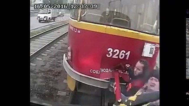 Non ci posso credere! Ma chi mettono a lavoro!!!