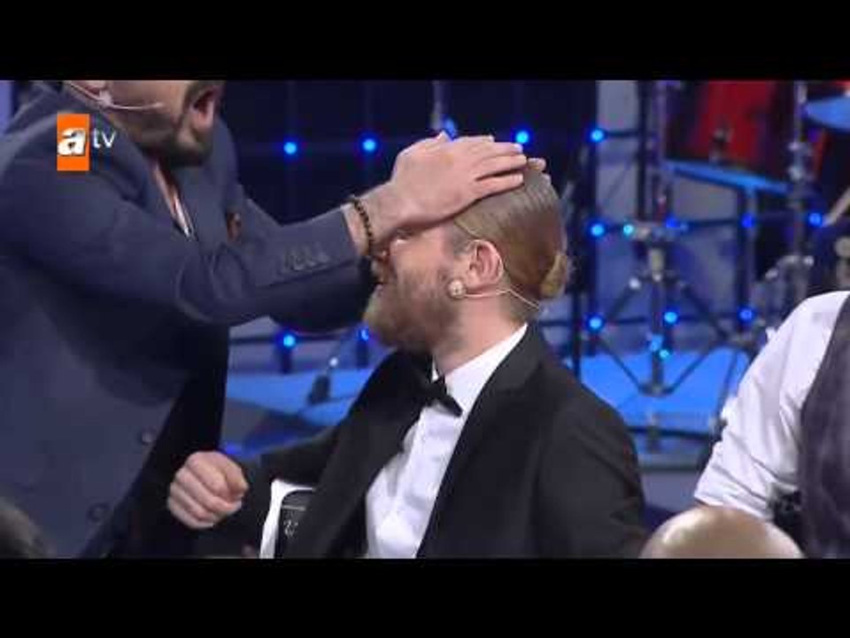 Robbie'nin saç modeli olay oldu!