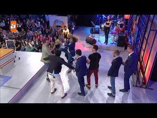 Elin oğulları eski Türk filmindeki dövüş sahnesini canlandırdı - atv