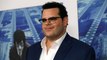 Josh Gad calls sick kids and pretends to be Olaf from 'Frozen'