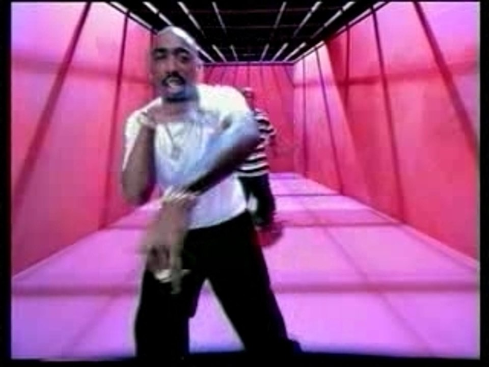 2pac ft Outlawz hit em up