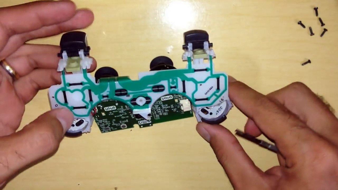Como Desmontar e Montar o Controle do PS3 - DUALSHOCK3 SIXAXIS ORIGINAL