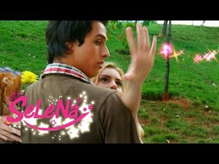 Selena küçük kızın hayatını kurtarıyor