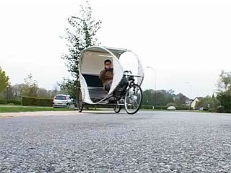 Le Sio tricycle à energie solaire