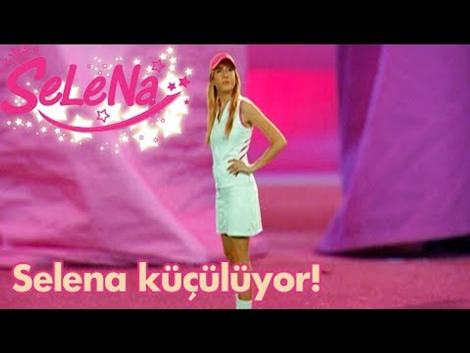 Selena küçülüyor!