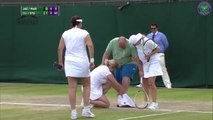 Kim Clijsters fait joueur un spectateur et lui demande de mettre une jupe...