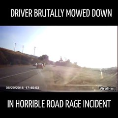 So violent Road Rage : SUV driver hits guy