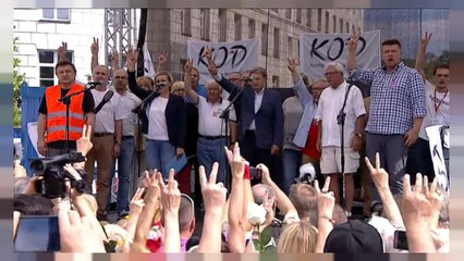 Polonya'da hükümetin yargı reformuna tepki