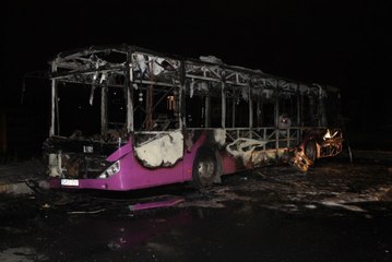 Iett Otobüsü Alev Alev Yandı