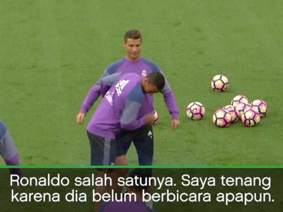 SOSIAL: Sepakbola: Belum Bicara, Berarti Ronaldo Bertahan - Morientes