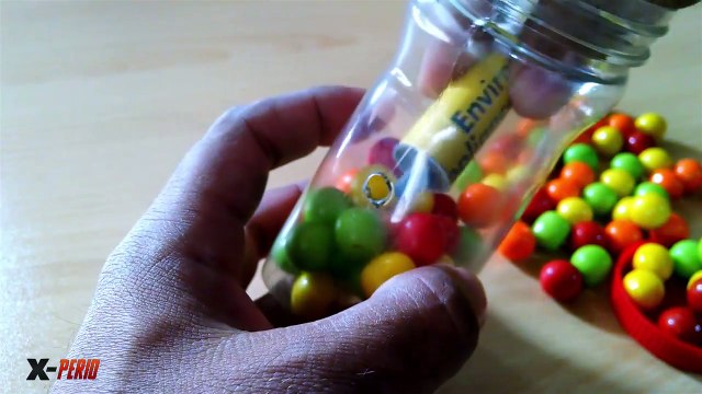 EXPLOSIVE TEST COCA COLA VS FIRECRACKERS – Experiment BUBBLE GUMS VS FIRECRACKERS (1)