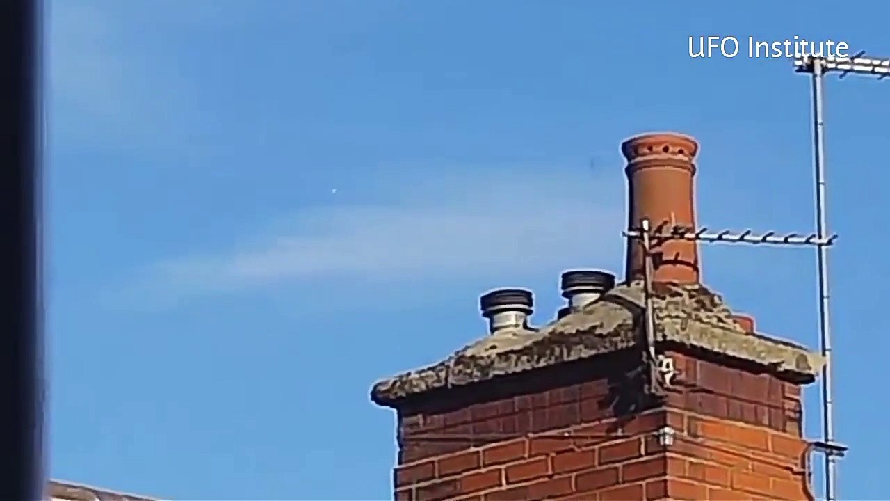 Silver Sphere UFO Cruises Over Leeds UK July 9th 2017
