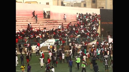 Dakar: des images montrent la bousculade mortelle dans un stade
