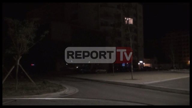 Report TV - Vlorë, bie në kontakt me rrymën elektrike, vdes 38 vjeçari
