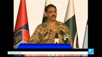 Pakistan''s military spokesman: "Inside Afghanistan, the Islamic state group is getting stronger"