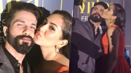 Shahid Kapoor & Mira Rajput's Sweet PDA At IIFA Awards 2017