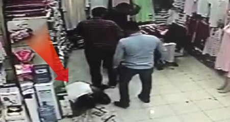 Genç Kıza Sözlü Tacizde Bulunan Suriyeli, Esnaf Tarafından Dövüldü
