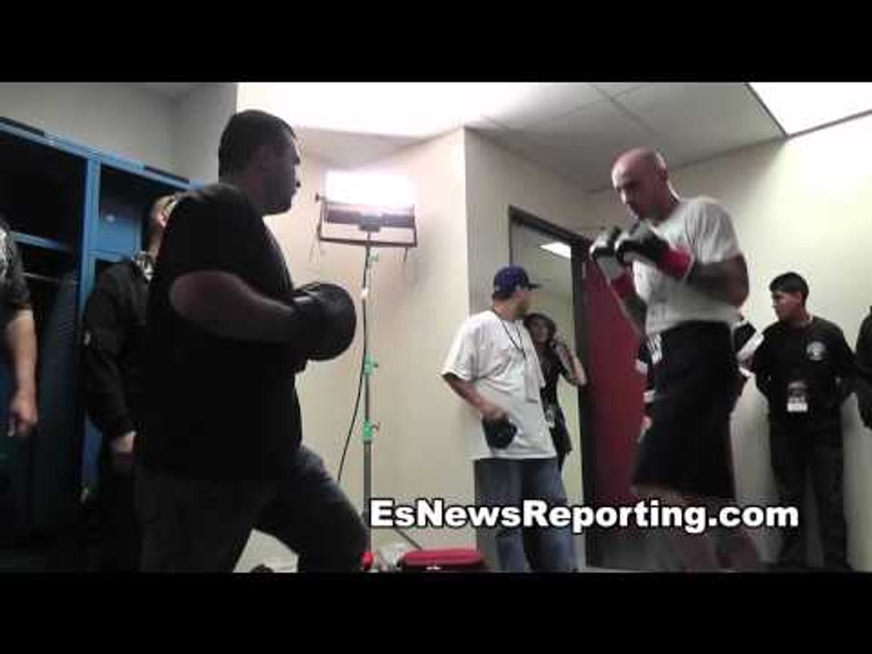 kelly pavlik and victor pasillas warming up