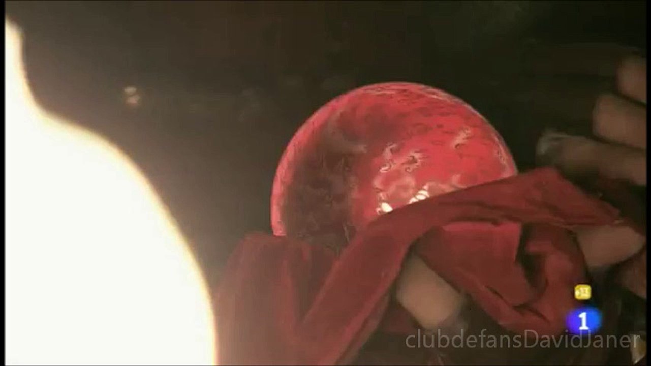 AGUILA ROJA ENCUENTRA BOLA DE CRISTAL ESCENA 37