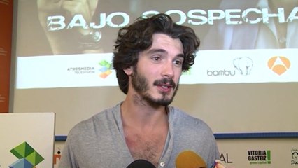 Yon González publica la primera foto con su novia