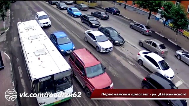 Un automobiliste veut doubler toute une file et se fait doublement punir !