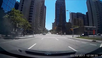 Ottawa cyclist struck by car!