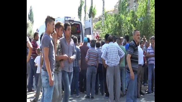 Ehliyetsiz sürücü akrabasını ezdi, yakınları sinir krizi geçirdi