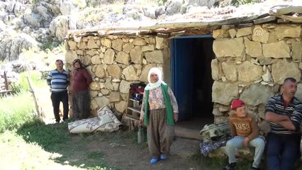 Kolan Dokuma ve Kirmen Eğirme Kültürünü Yaşatıyor